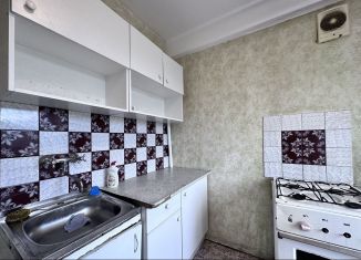 Сдается в аренду 3-комнатная квартира, 60 м2, Санкт-Петербург, Тихорецкий проспект, 35, Тихорецкий проспект