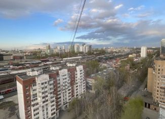 Сдается в аренду двухкомнатная квартира, 52 м2, Екатеринбург, улица Куйбышева, 80к1, улица Куйбышева