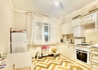 Продажа 2-ком. квартиры, 79 м2, Рязань, улица Яхонтова, 15А