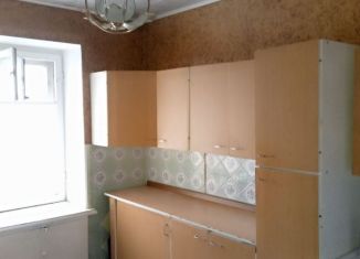 Продажа трехкомнатной квартиры, 64 м2, Северск, Коммунистический проспект, 145