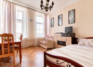 Аренда 2-ком. квартиры, 60 м2, Санкт-Петербург, Басков переулок, 34, Центральный район