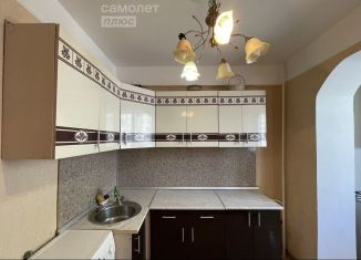 Продаю 1-комнатную квартиру, 40 м2, Дагестан, улица Ирчи Казака, 80А