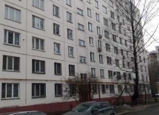 Трехкомнатная квартира на продажу, 59 м2, Москва, Окская улица, 10, метро Стахановская