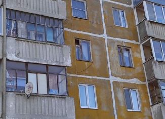 Продаю 2-комнатную квартиру, 48 м2, Соликамск, улица Ватутина, 141