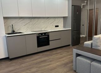 Продаю 2-ком. квартиру, 70.6 м2, Крымск, Октябрьская улица, 41А