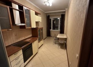 Продам 1-комнатную квартиру, 43 м2, Москва, Веерная улица