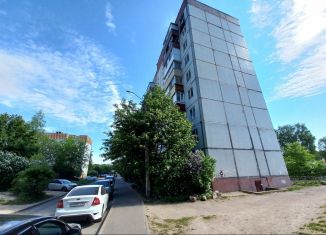 2-комнатная квартира на продажу, 51 м2, Псковская область, улица Генерала Маргелова, 15