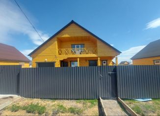 Продаю дом, 180 м2, село Хомутово, улица Александра Луковникова
