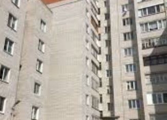 Сдается трехкомнатная квартира, 67 м2, Зеленодольск, Столичная улица, 43