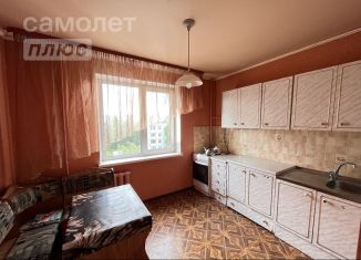 Продается 1-комнатная квартира, 41 м2, Смоленская область, улица Рыленкова, 45
