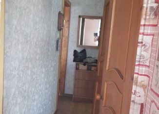 Сдаю в аренду 3-ком. квартиру, 60 м2, городской посёлок Ульяновка, улица Калинина, 76