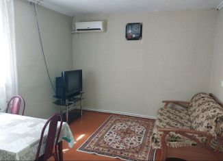Сдаю в аренду двухкомнатную квартиру, 35 м2, Дагестан, Институтская улица, 21