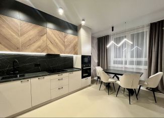 Сдается в аренду 2-комнатная квартира, 70 м2, Нижний Новгород, улица Героя Советского Союза Аристархова, 6