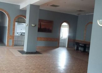 Сдается в аренду помещение свободного назначения, 390 м2, Калининград, улица Аллея Смелых, 31