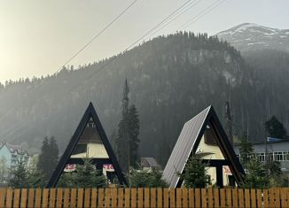 Сдаю в аренду дом, 32 м2, курортный поселок Домбай, Карачаевская улица, 101