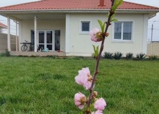 Сдаю дом, 95 м2, село Уютное, Благородная улица, 26