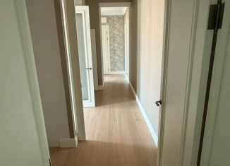 Продажа 2-комнатной квартиры, 96.5 м2, Кронштадт, проспект Ленина, 40