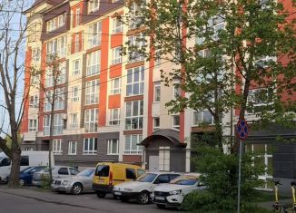 Продаю 1-ком. квартиру, 40.6 м2, Калининград, Старорусская улица, 29