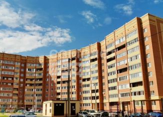 Продается 2-комнатная квартира, 65.3 м2, Йошкар-Ола, Молодёжная улица, 17, микрорайон Тарханово