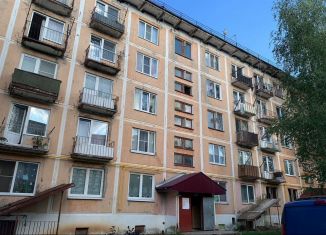 Продам 3-комнатную квартиру, 54.9 м2, деревня Ивантеево, Озёрная улица, 1