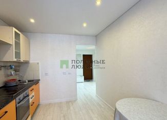 Сдается в аренду двухкомнатная квартира, 46 м2, Сыктывкар, улица Ветеранов, 12, район Орбита