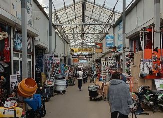 Продается торговая площадь, 35 м2, Чувашия, улица Фёдора Гладкова, 10к10