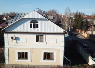 Продам коттедж, 260 м2, посёлок Молодёжный, Центральная улица