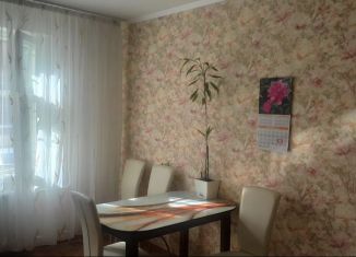 Продам 2-ком. квартиру, 55.7 м2, Псков, Коммунальная улица, 15