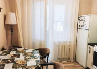 Продам 2-комнатную квартиру, 54 м2, Кириши, Молодёжный бульвар, 32