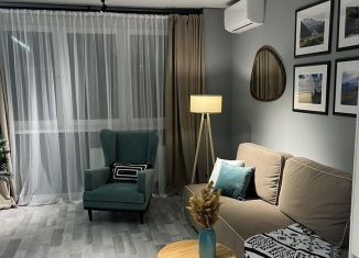 Сдам в аренду 1-ком. квартиру, 41 м2, Липецк, улица И.В. Свиридова, 20к2