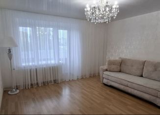 Продам 3-ком. квартиру, 80 м2, Пенза, улица Бородина, 4