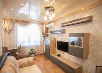 Продаю 3-ком. квартиру, 70.7 м2, Благовещенск, Кузнечная улица, 58/68