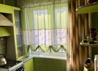 Продажа 4-комнатной квартиры, 61.2 м2, Златоуст, улица Строителей, 13