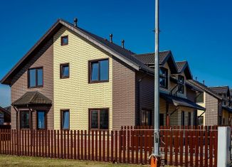 Продам таунхаус, 120 м2, деревня Вартемяги, улица Авиаторов, 2