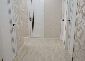 Продам 3-ком. квартиру, 62 м2, Тобольск, 7-й микрорайон, 8