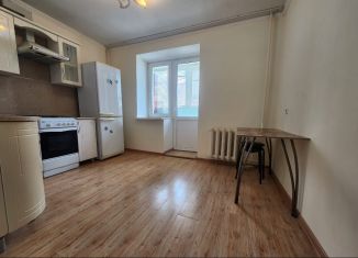 Сдаю однокомнатную квартиру, 38 м2, Туймазы, улица Пугачёва, 26