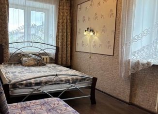 Продаю 2-ком. квартиру, 41.8 м2, Дзержинск, улица Гайдара, 36