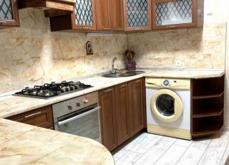 Двухкомнатная квартира в аренду, 60 м2, Сочи, Параллельная улица, 26, микрорайон Завокзальный