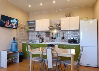 Аренда дома, 60 м2, поселок городского типа Приморский, 7-я Морская улица