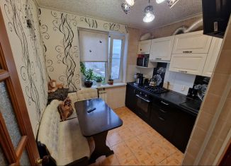 Продается 2-ком. квартира, 45 м2, Екатеринбург, метро Уральская, улица Менделеева, 16