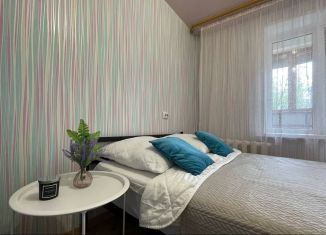 Сдача в аренду трехкомнатной квартиры, 70 м2, Удмуртия, Удмуртская улица