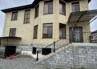 Продам дом, 422 м2, Черкесск, улица Доватора