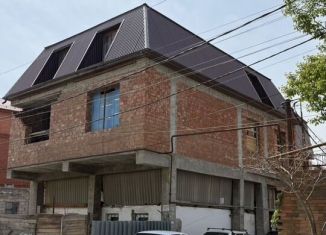 Продам дом, 300 м2, Махачкала, улица Оттерменаул, 4