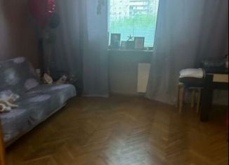 Продам четырехкомнатную квартиру, 90 м2, Москва, Веерная улица, 1к4, метро Раменки