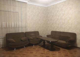 2-ком. квартира в аренду, 62 м2, Грозный, улица Хамзата У. Орзамиева, 1