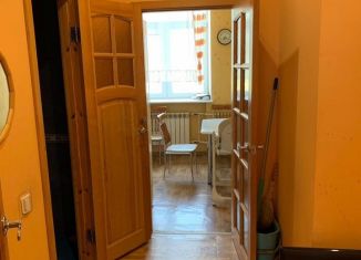 3-комнатная квартира на продажу, 80 м2, Пикалёво, Советская улица, 17