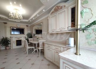 Продам 1-комнатную квартиру, 35 м2, Тюмень, улица Казачьи Луга, 12, ЖК Тура