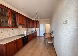 Сдам в аренду 2-комнатную квартиру, 75 м2, Ростов-на-Дону, улица Малюгиной, 220/84