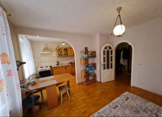 Продаю двухкомнатную квартиру, 45.8 м2, Киров, Московская улица, 171