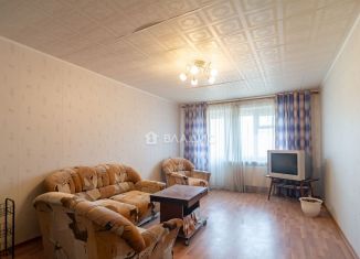 Продается трехкомнатная квартира, 61 м2, Карелия, улица Лизы Чайкиной, 3